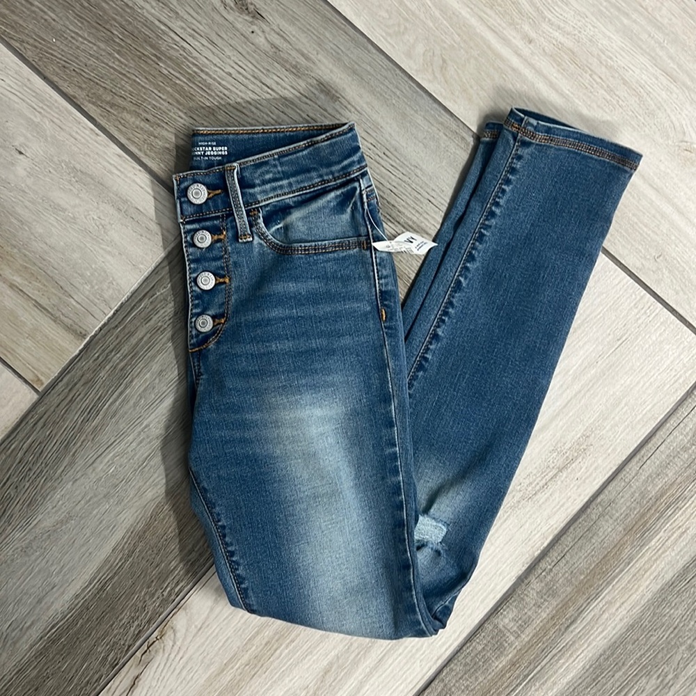 NWT Old Navy Rockstar Skinny Jeans Size 10